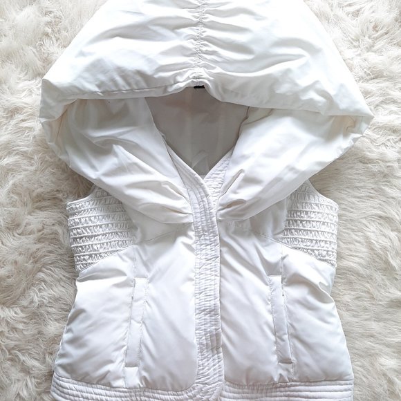 Elie Tahari HOODED White Down Puffer Vest jacket S M - Picture 2 of 10